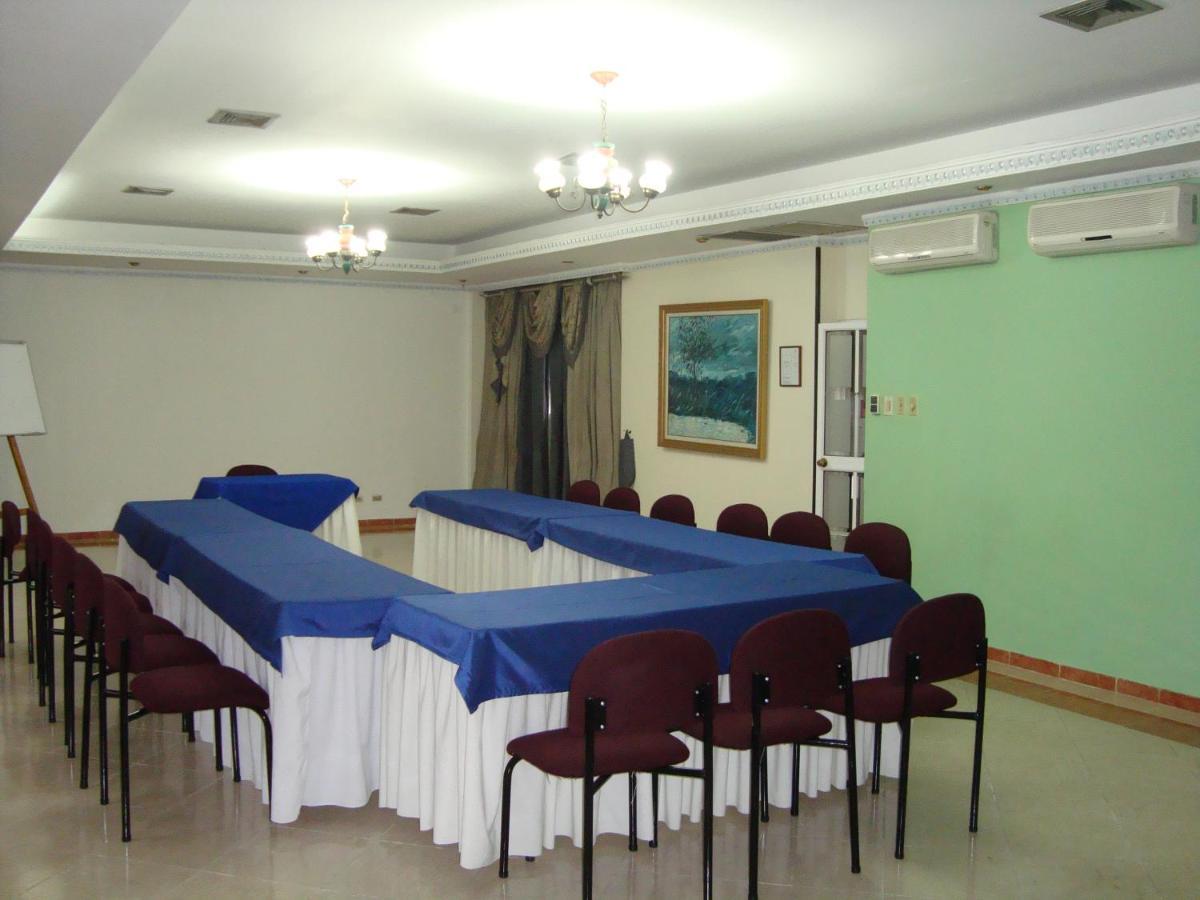 קאלי Hotel Plaza Versalles מראה חיצוני תמונה